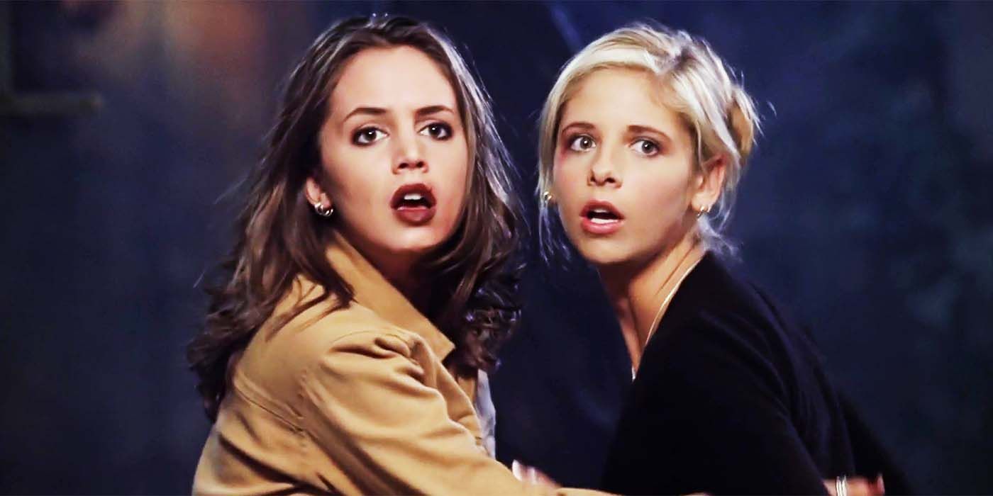 A screengrab of Sarah Michelle Gellar as Buffy Summers and Eliza Dushku as Faith in the Buffy the Vampire Slayer season 3 episode 