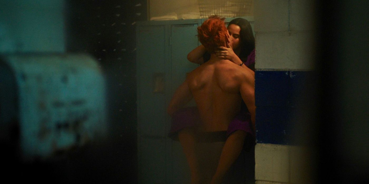 Archie and Veronica hook up in Riverdale