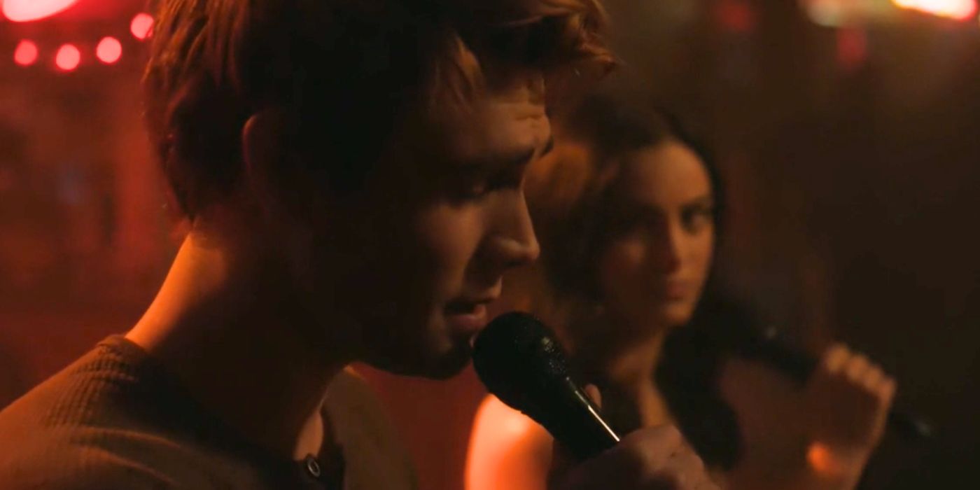 Archie and Veronica sing Mad World on Riverdale season 2