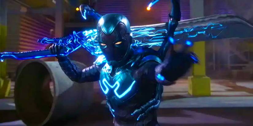 Blue Beetle with his sword in the DCEU's Blue Beetle