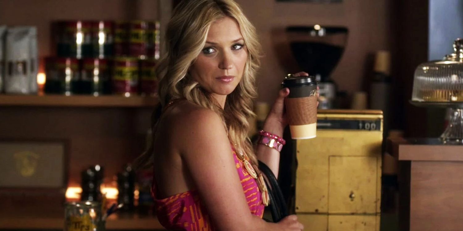 CeCe Drake (Vanessa Ray) holding a coffee in Pretty Little Liars