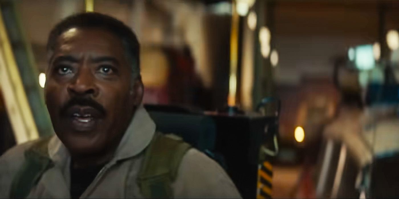 Ernie Hudson parecendo chocado no trailer de Ghostbusters Frozen Empire