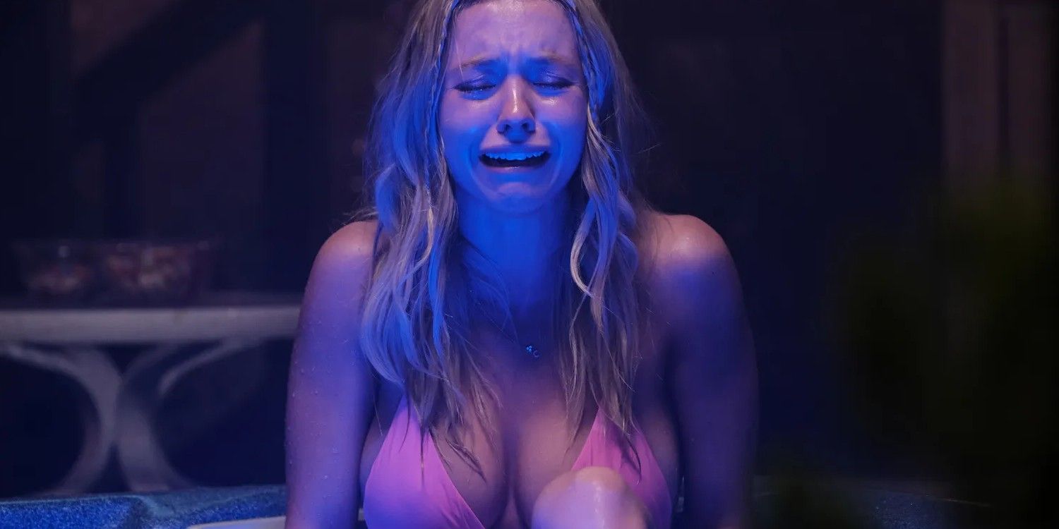 Euphoria Sydney Sweeney as Cassie crying in a hot tub