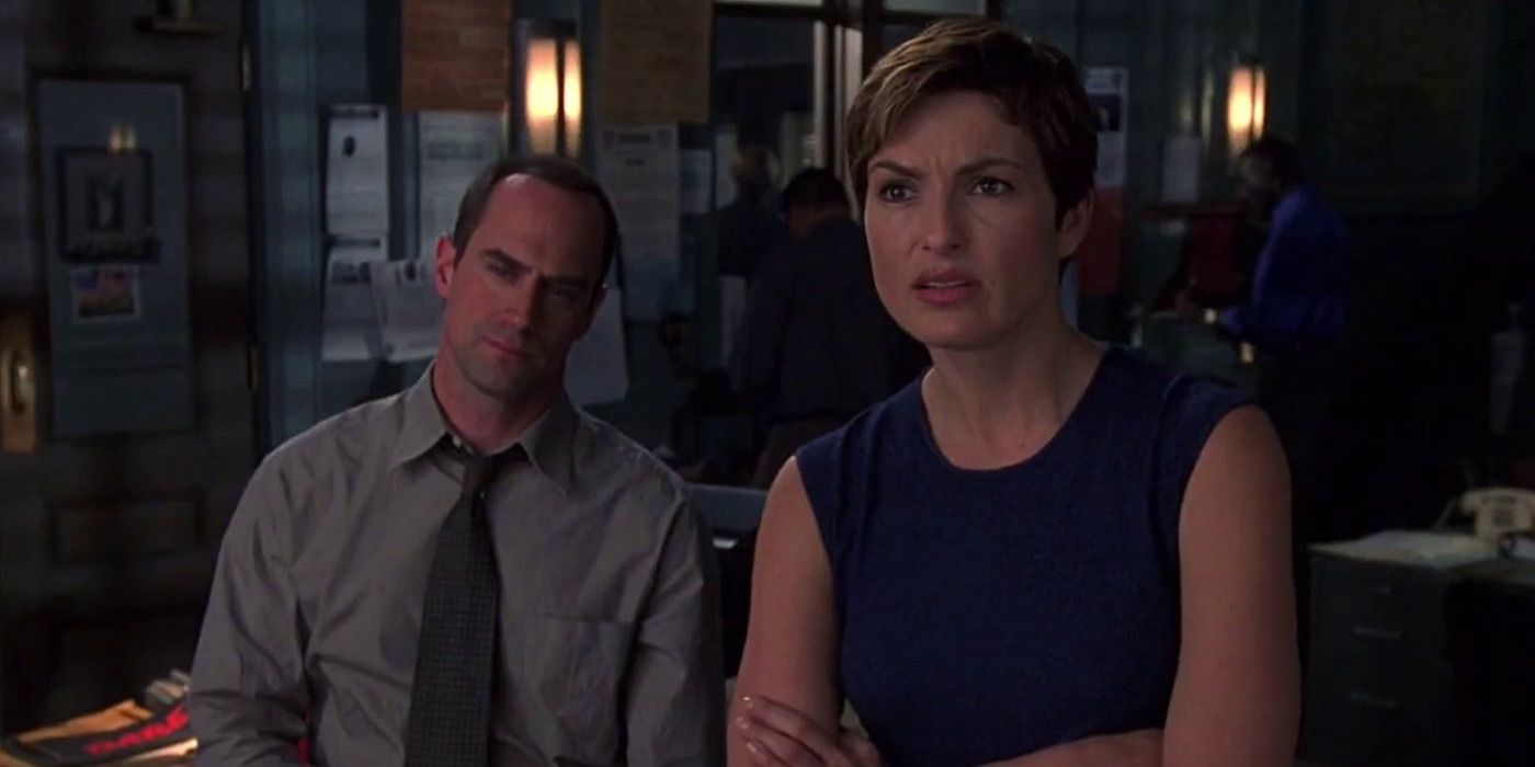 Benson and Stabler in the squad room in Law and Order: SVU
