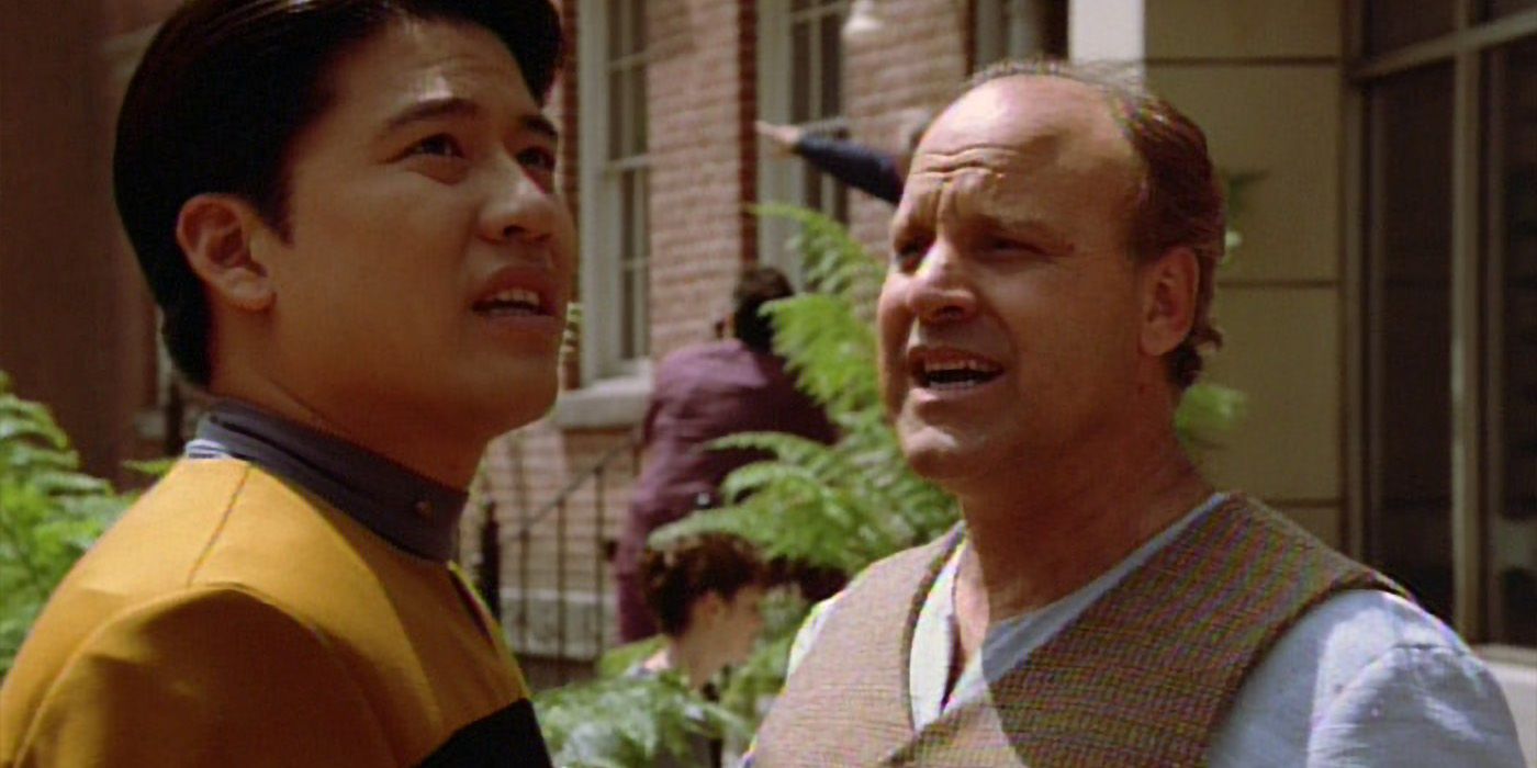 Star Trek Voyagers Doctor Actually Beat Janeway's Ship Home Twice