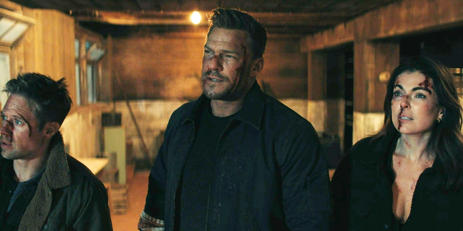 Jack (Alan Ritchson) and Dixon (Serinda Swan) looking battered in the Reacher season 2 finale.