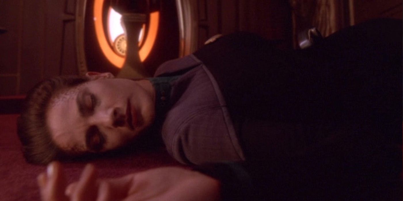 Jadzia Dax dead on the floor DS9 Tears of the Prophets Dax's death