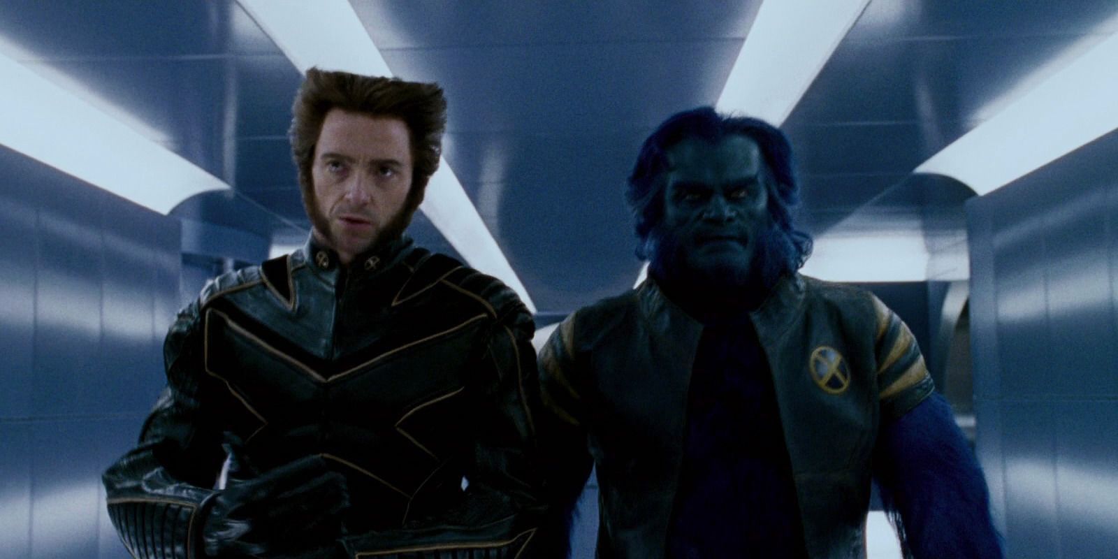 A Fera de Kelsey Grammer e o Wolverine de Hugh Jackman caminhando em X-Men, o último confronto 1