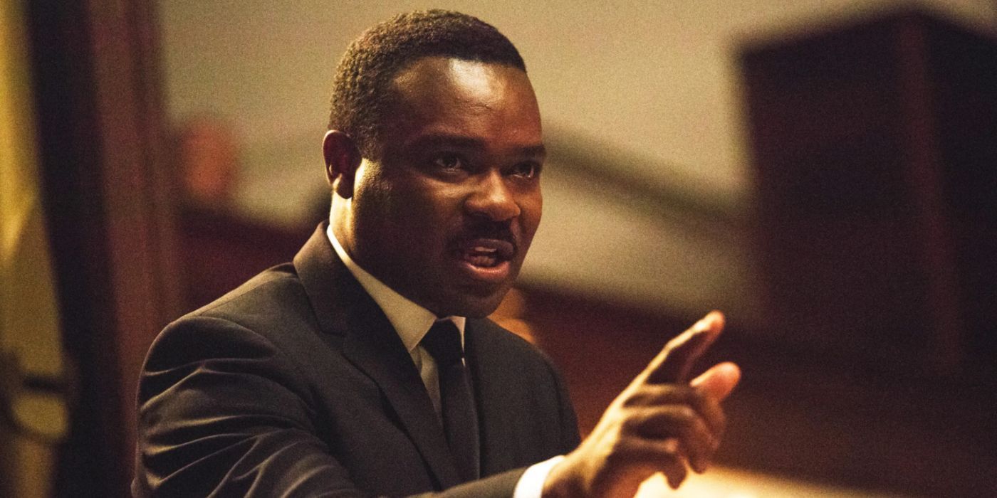 Martin Luther King Jr. (David Oyelowo) pointing a finger and speaking in Selma.