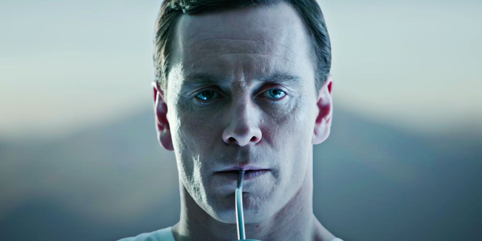 Michael Fassbender's Walter sipping from straw in Alien_ Covenant