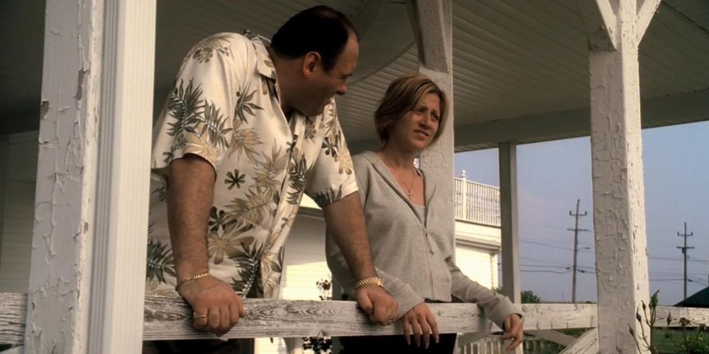Tony (James Gandolfini) and Carmela (Edie Falco) Soprano at the Whitecaps beachfront home in The Sopranos