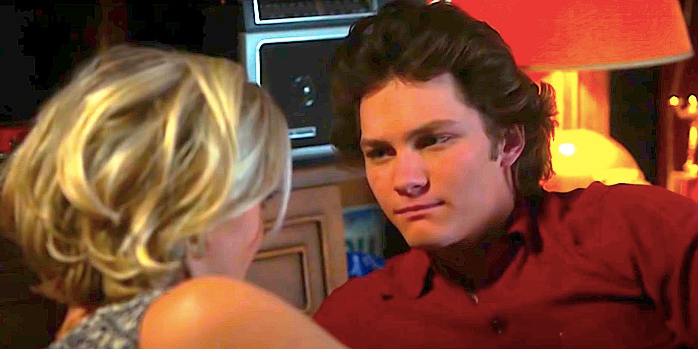 Montana Jordan&rsquo;s Georgie looks at Emily Osment&rsquo;s Mandy while they lie in bed in Young Sheldon