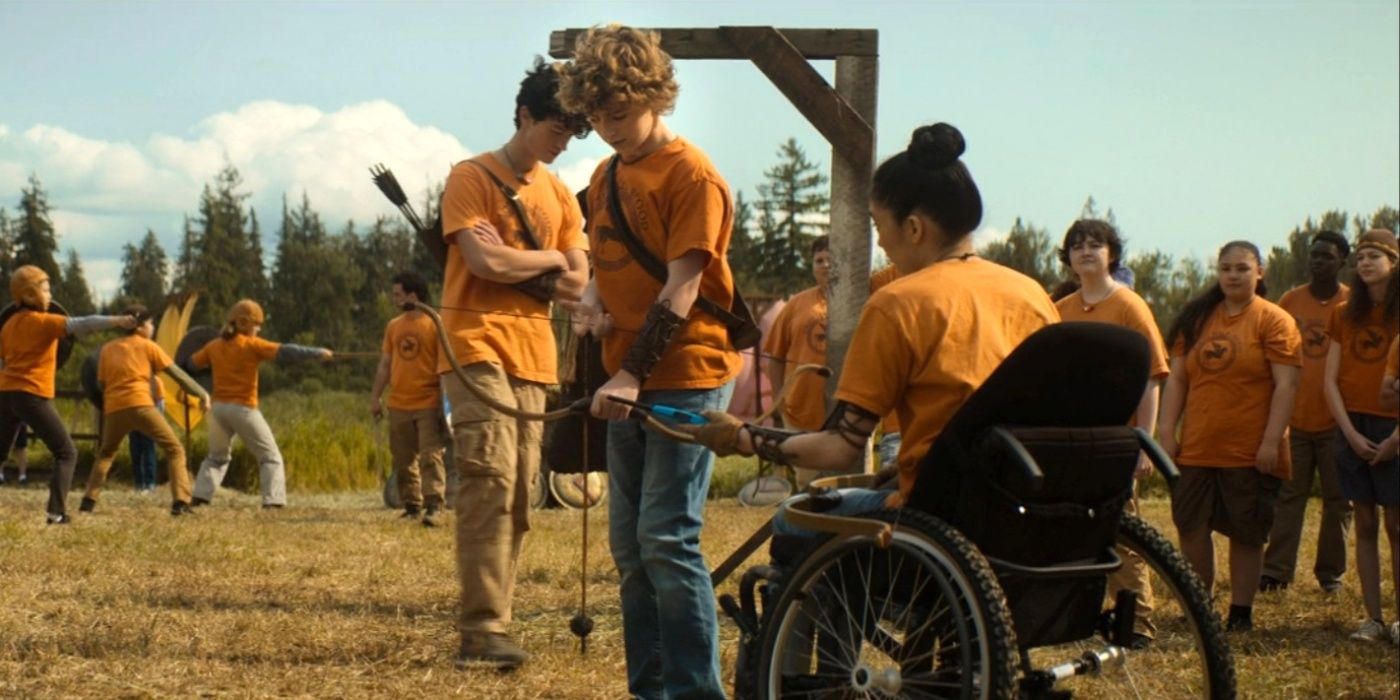 Walker Scobell as Percy practicing archery in Percy Jackson and the Olympians season 1, episode 2.