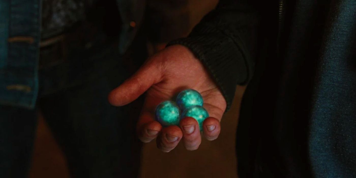 Percy holding Persephone's Pearls in the Percy Jackson 2010 movie