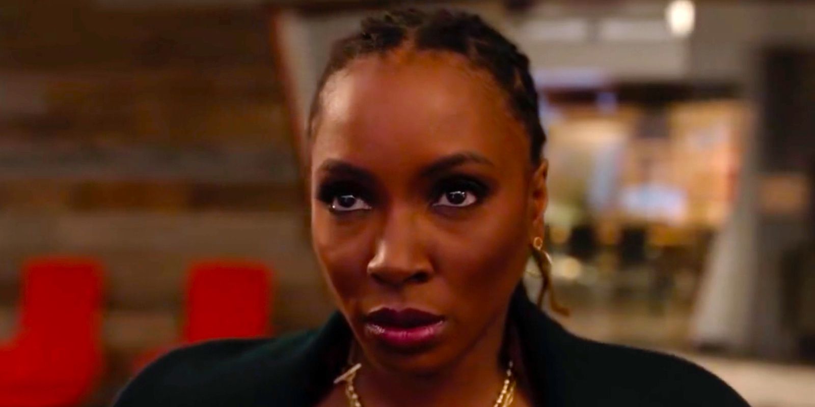 Shanola Hampton as Gabi looking serious in Found season 1 episode 13.