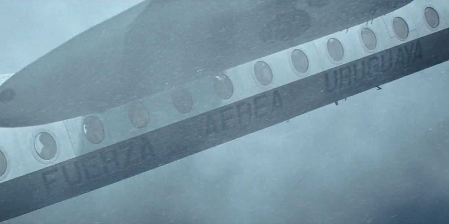 The plane in the snowy weather in Society of the Snow