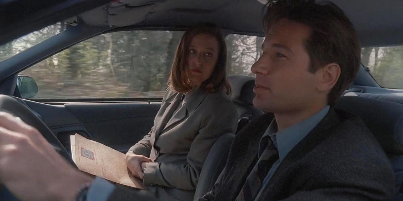 Scully and Mulder in a car in The X-Files