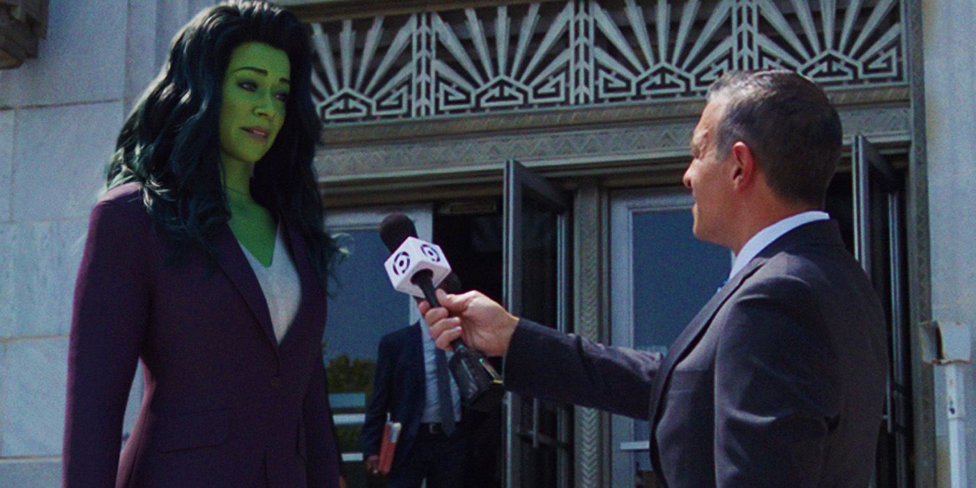 She-Hulk sendo entrevistada no final de She-Hulk Attorney at Law