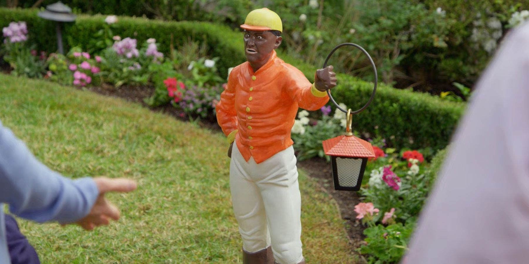 Uma estátua racista em Curb Your Enthusiasm
