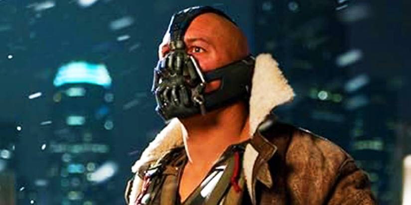Bane with mask in The Dark Knight Rises