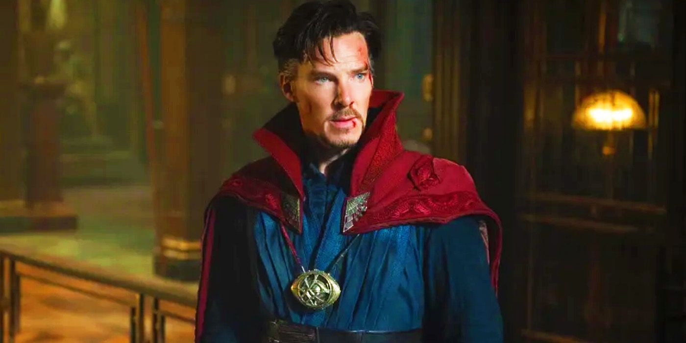 Benedict Cumberbatch's Doctor Strange in full costume in 2016
