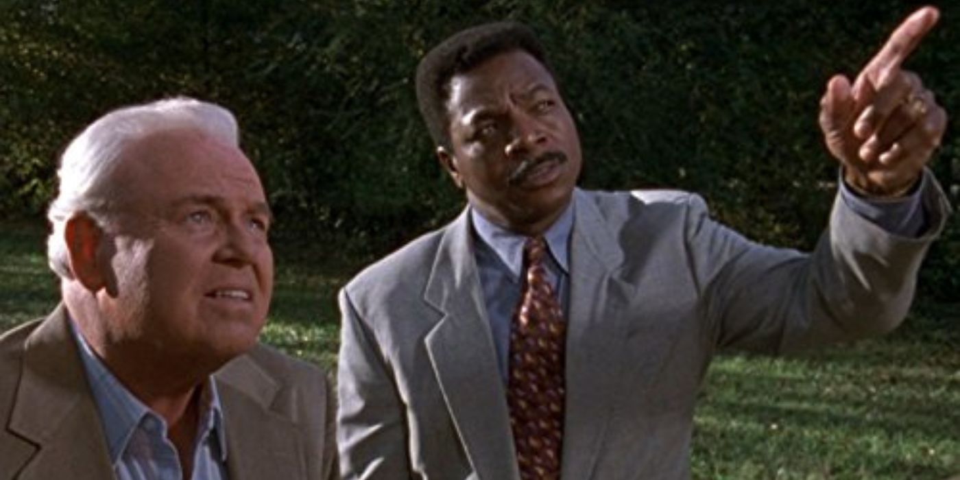 Carroll O' Connor as Police Chief William O. Bill Gillespie and Carl Weathers as Police Chief Hampton Forbes in a scene from In The Heat of the Night.