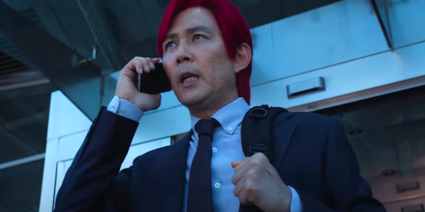 Gi-hun ao telefone na primeira filmagem da 2ª temporada de Squid Game da Netflix