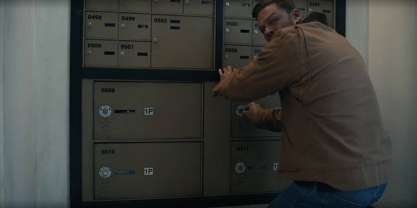 Jack Reacher breaks into a mailbox in Reacher season 2