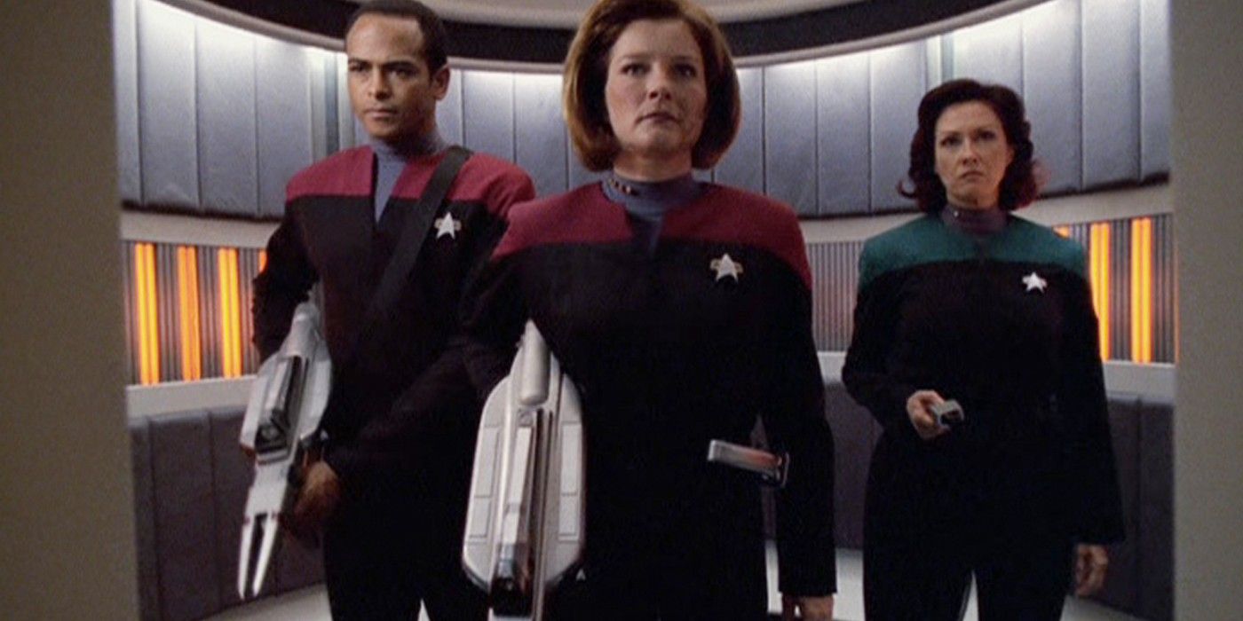 Star Trek: Voyager Copied One Of TNG's Best Trademarks