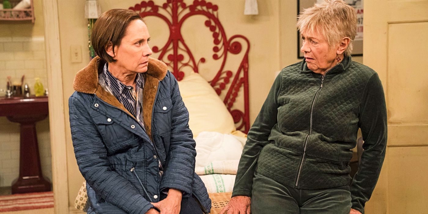 Laurie Metcalf as Jackie and Estelle Parsons in The Conners