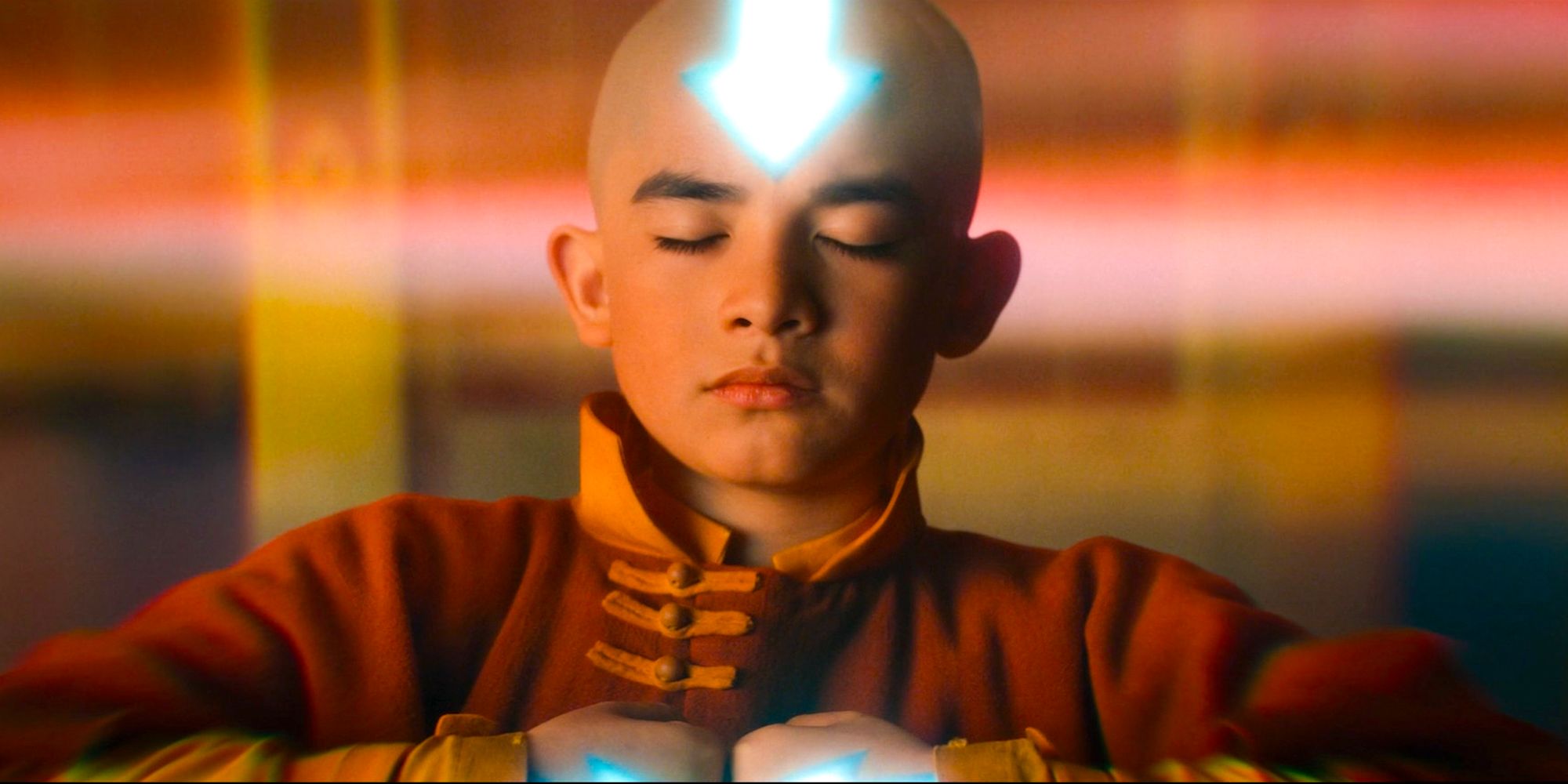 Aang meditando para entrar no estado de avatar de Avatar, o último dominador de ar Gordon Cormier como Aang