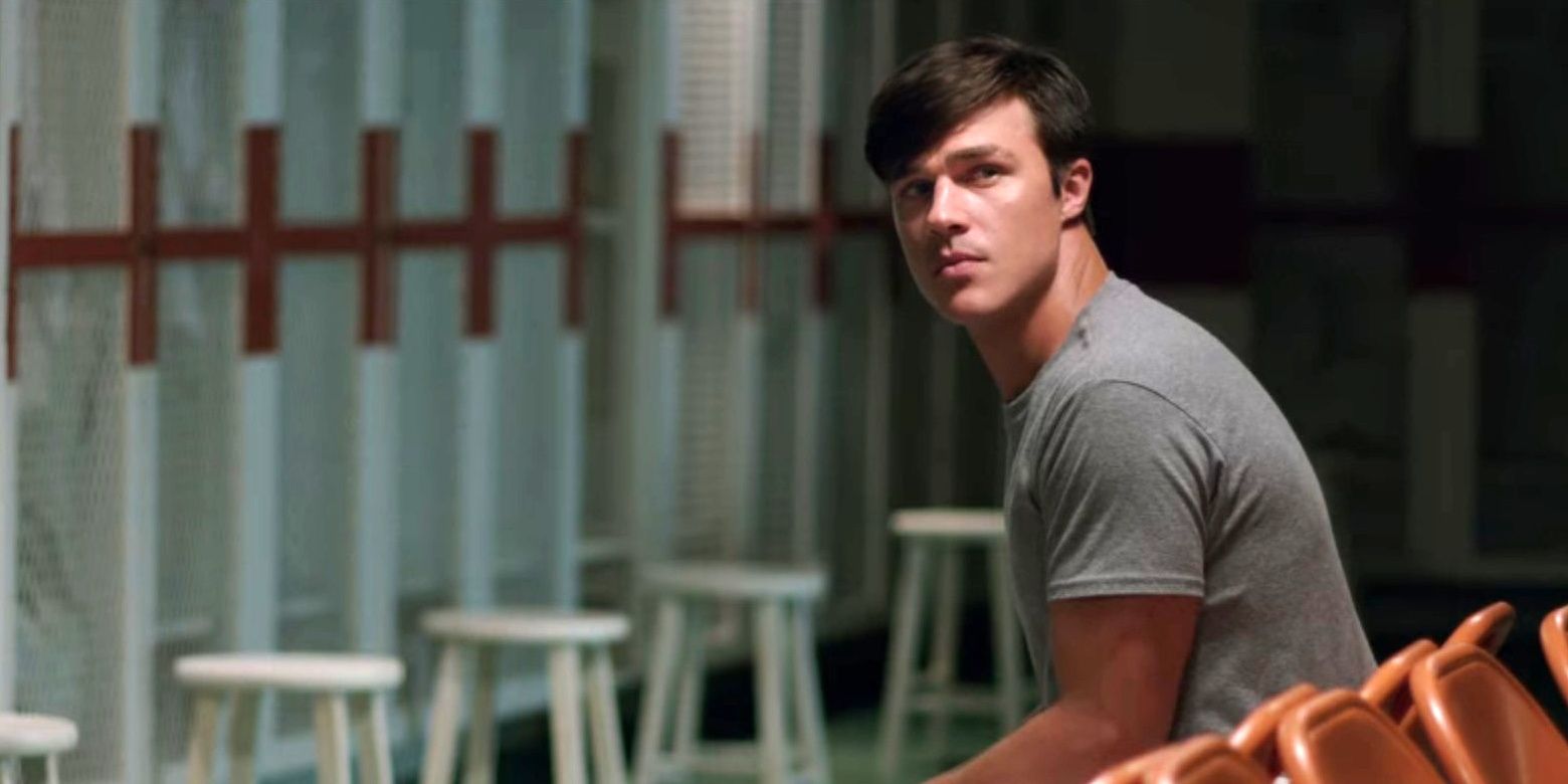 Finn Wittrock como Freddy Steinmark 