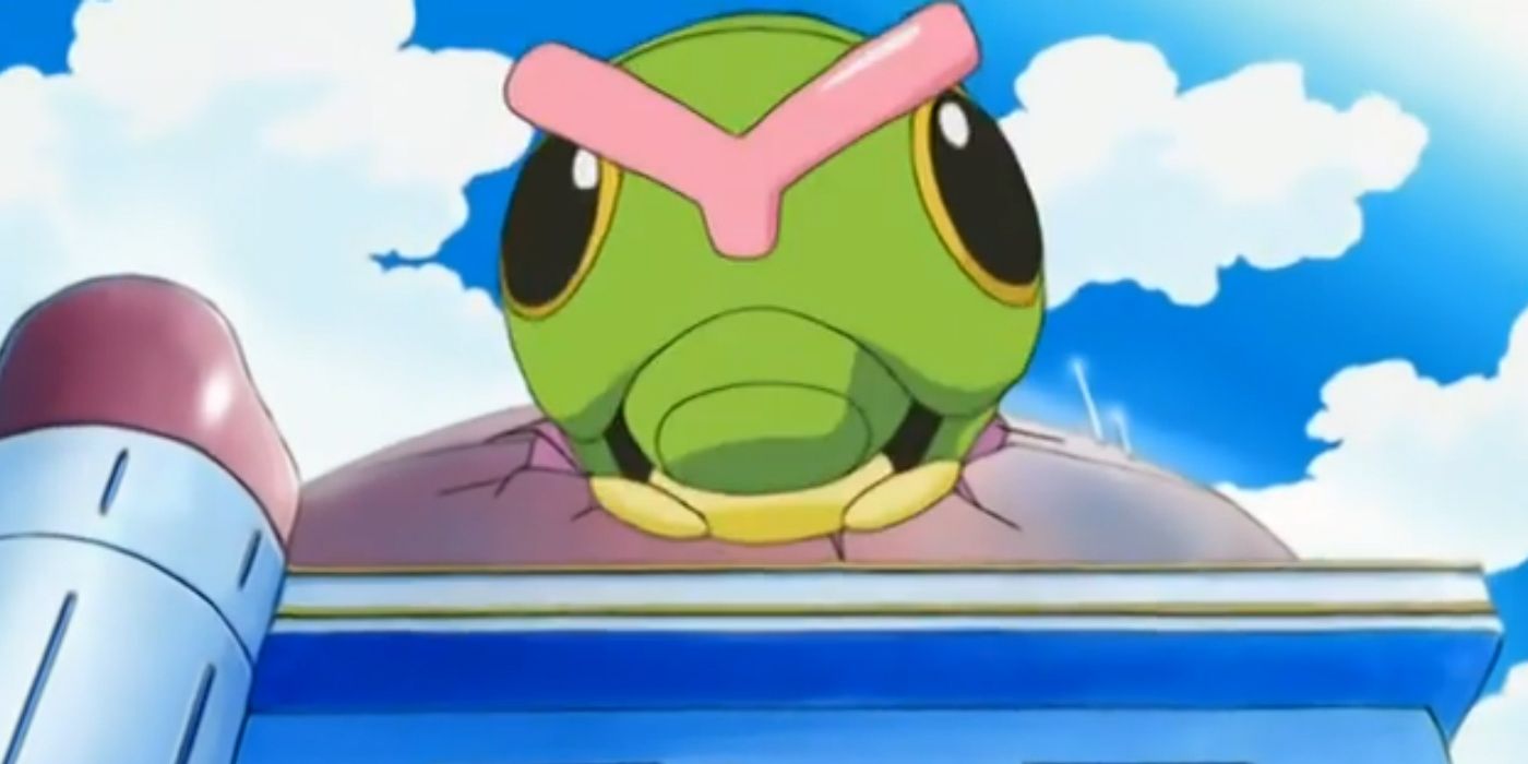 Pokémon: Um Caterpie gigante atravessa o telhado de um prédio.