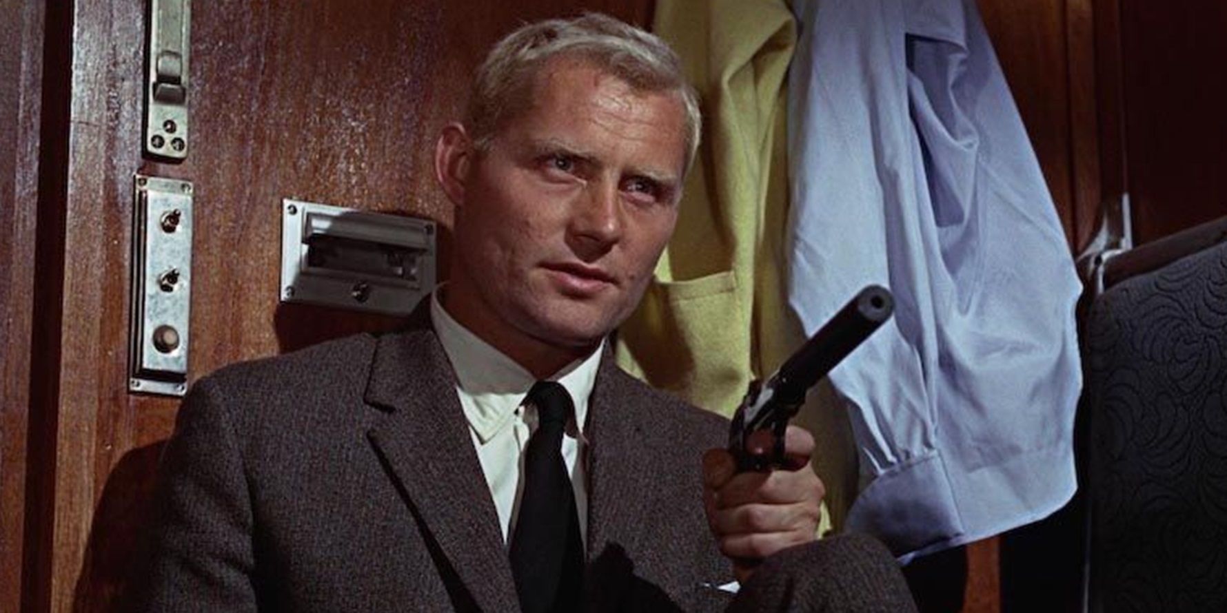 All 14 James Bond Books By Ian Fleming, Ranked Worst To Best