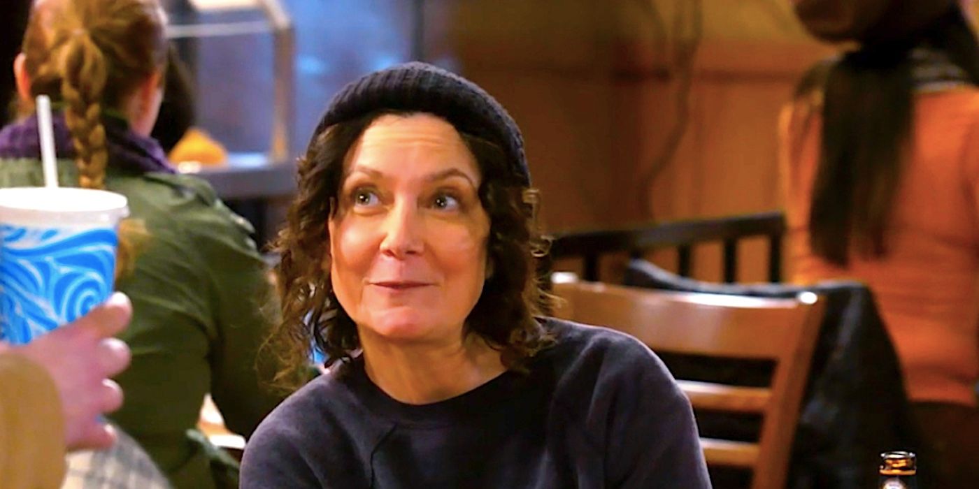 Sara Gilbert’s Darlene looking excited in The Conners season 6 episode 1