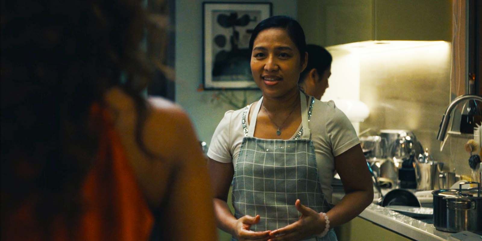 Sarayu Blue as Hilary Starr and Amelyn Pardenilla as Puri in Expats episode 3