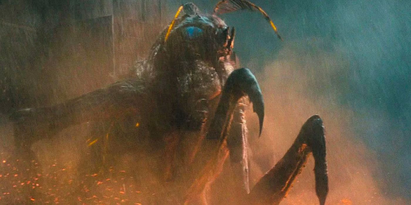 Um Mothra ferido descansa em um prédio no final de Godzilla: Rei dos Monstros