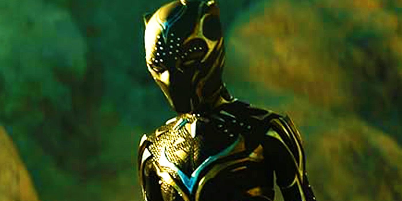 Shuri's Black Panther fighting Namor in Black Panther Wakanda Forever