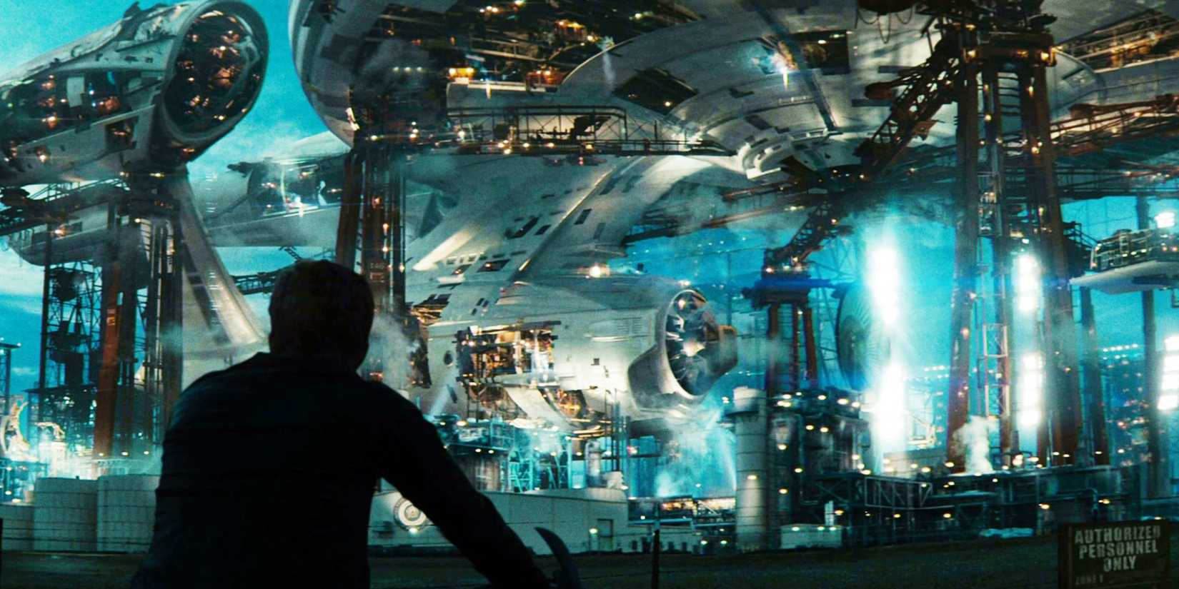star-trek-2009-enterprise-construction