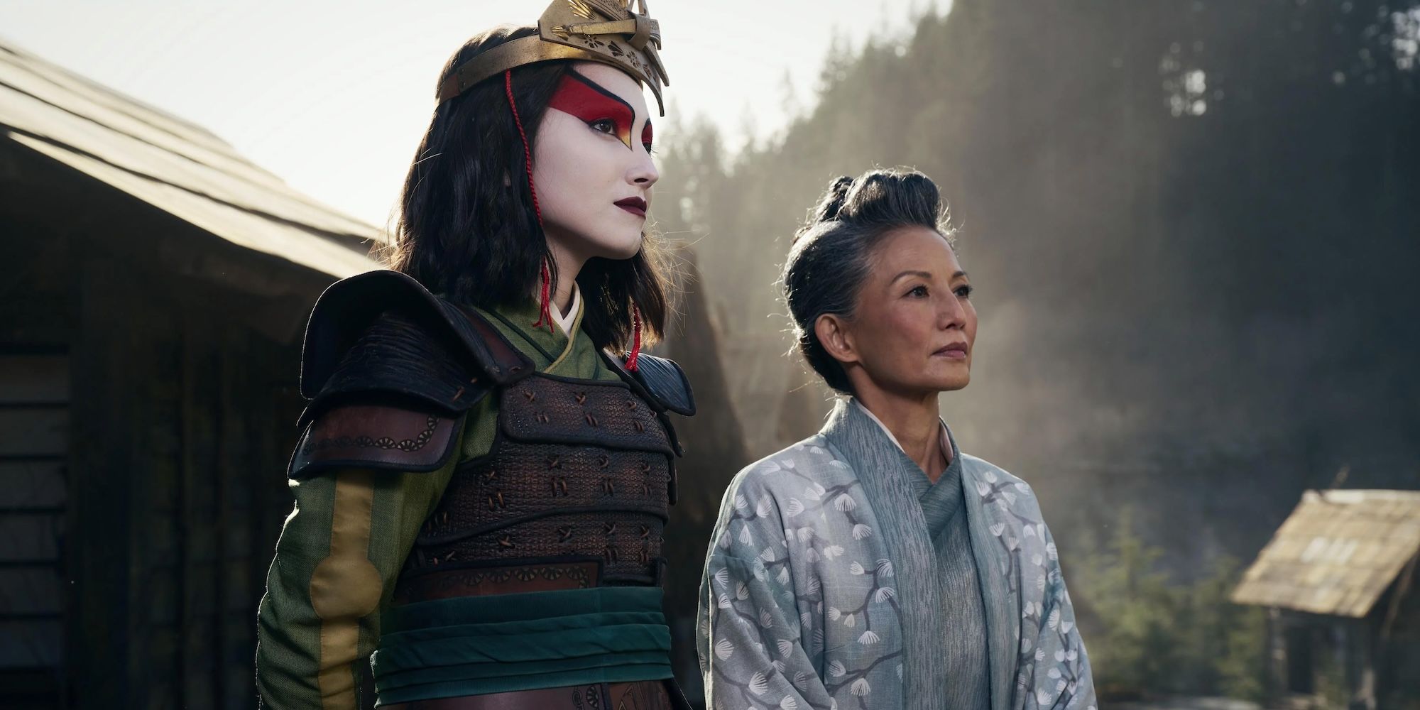Suki ao lado de sua mãe no Avatar da Netflix