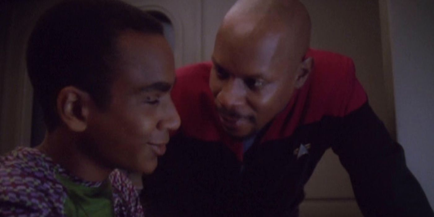 Star Trek: DS9 Proved 1 Big Difference Between Worf & Captain Sisko