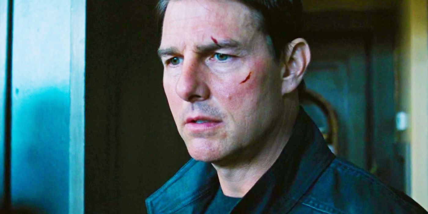 Tom Cruise as Jack Reacher in Jack Reacher: Never Go Back