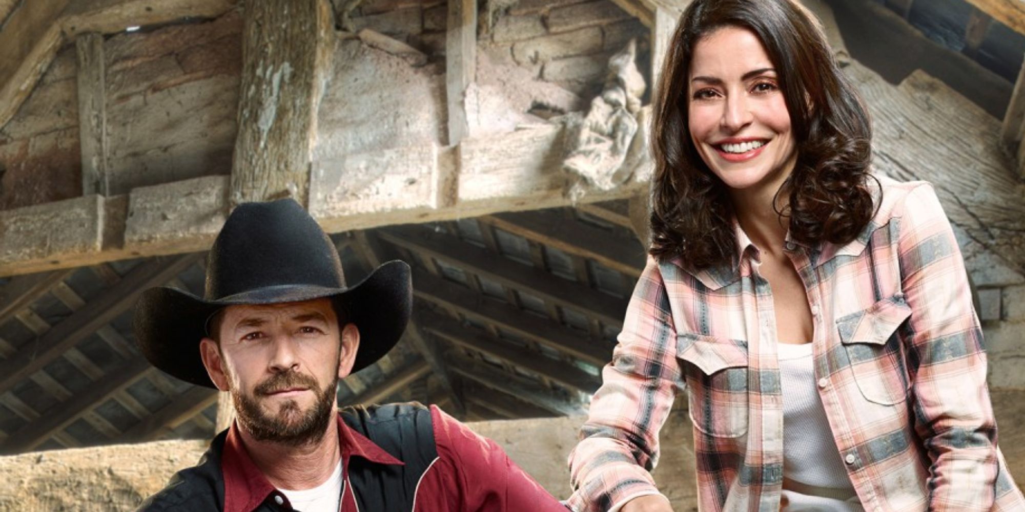 Luke Perry as Avery Ford and Emmanuelle Vaugier as Heather Twain in the Love in Paradise poster