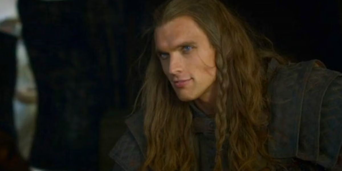 Ed Skrein as Daario Naharis smirking in Game of Thrones