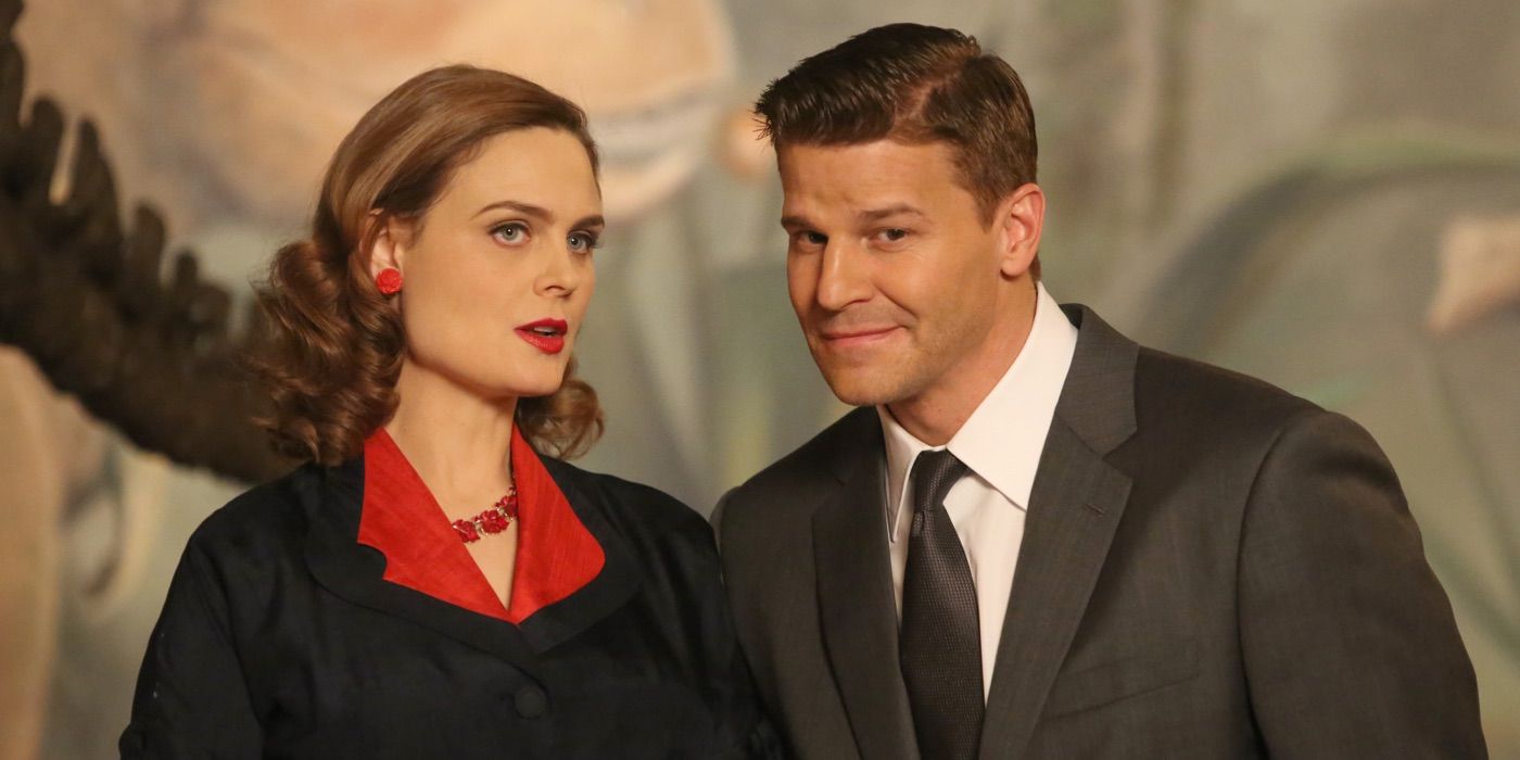 Brennan and Booth in the special 1950s episode of Bones.