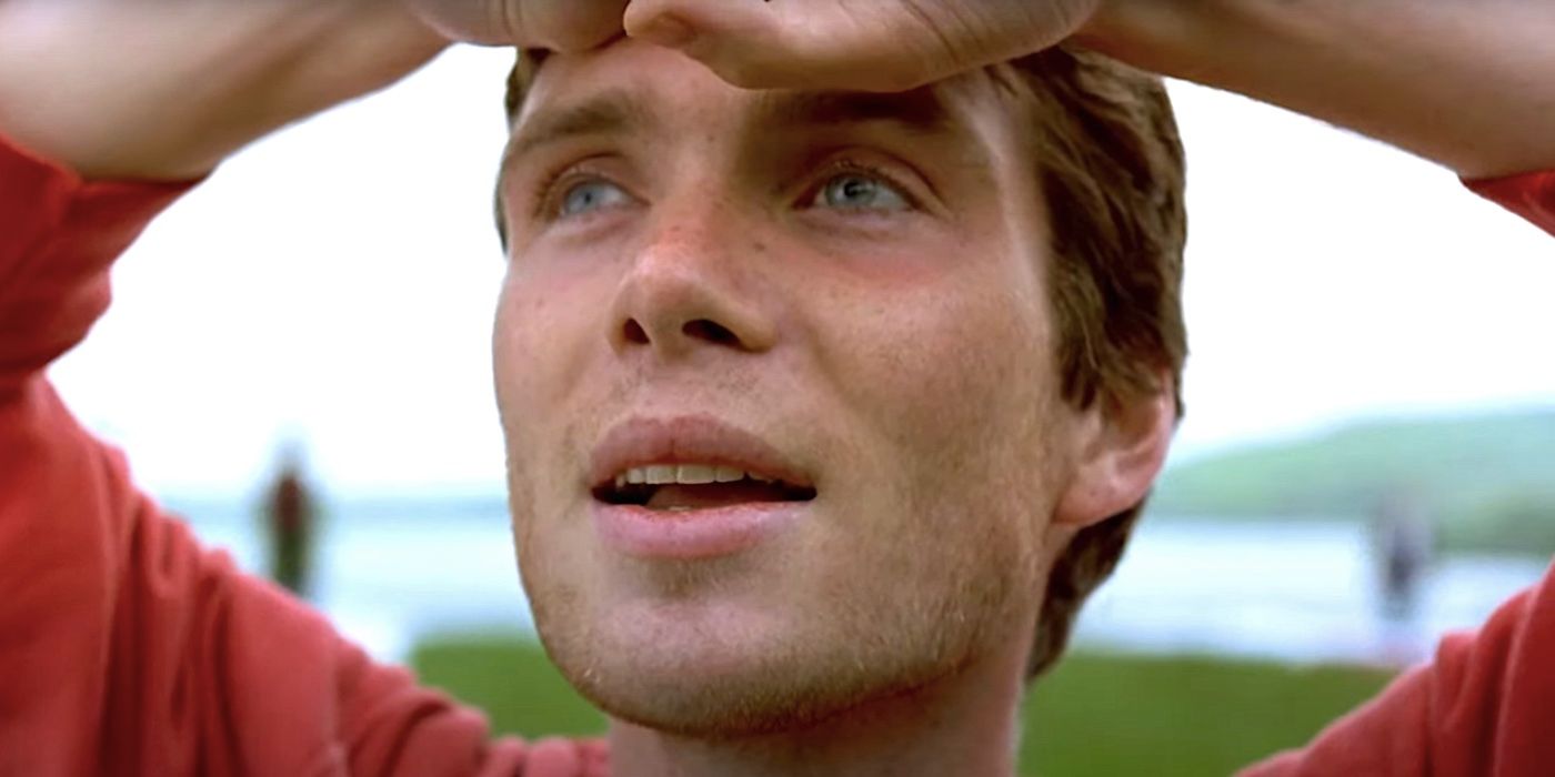 Cillian Murphy's Jim smiles and looks up in 28 Days Later ending
