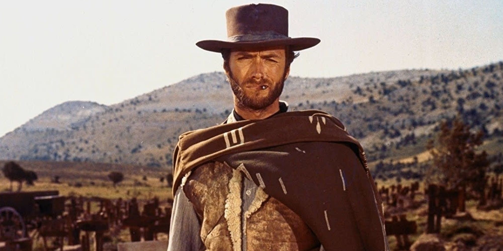 Clint Eastwood em um cemitério em O Bom, o Mau e o Feio