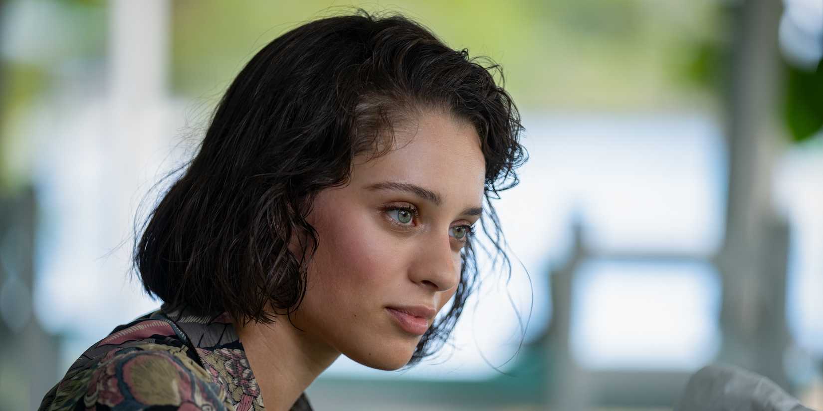 Daniela Melchior speaks to someone off camera in Road House