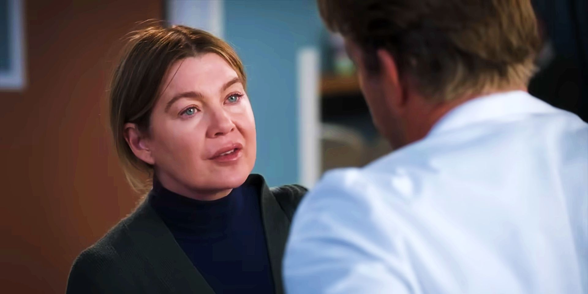 Ellen Pompeo as Meredith Grey talking to Nick (Scott Speedman) in Grey's Anatomy season 20 episode 1