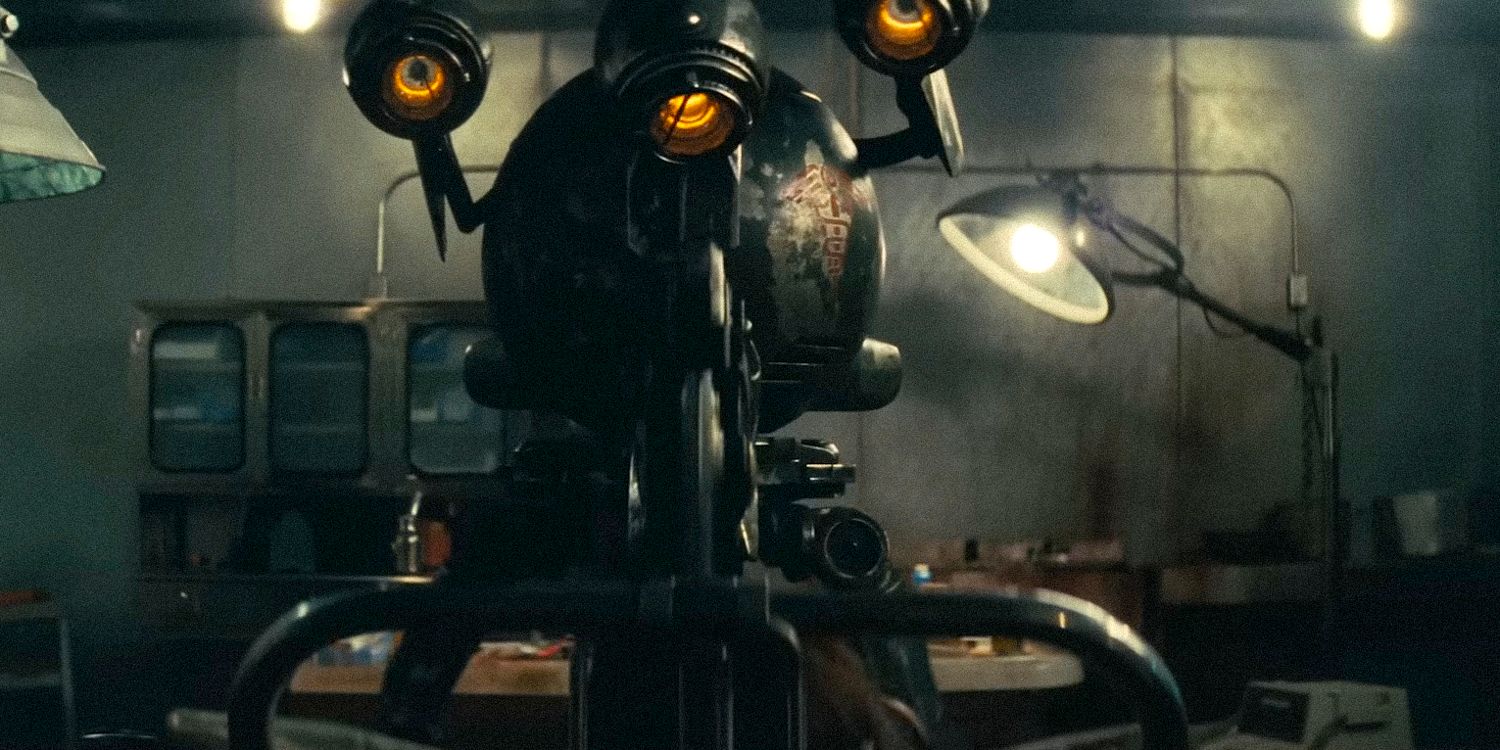 shot of robot Codsworth in Fallout